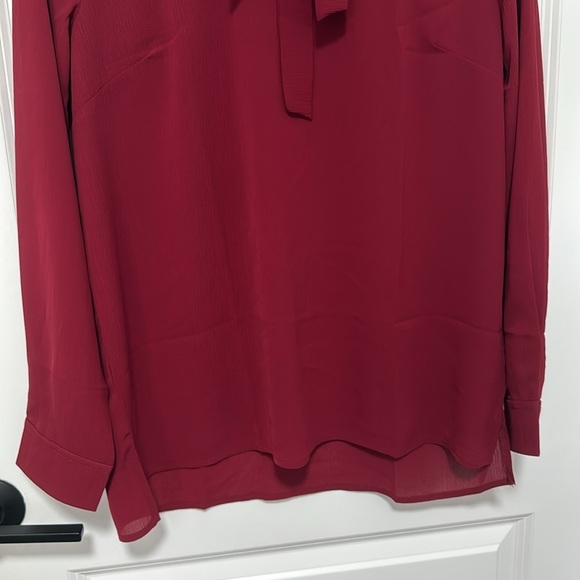 NWT ACEVOG Women’s Long Sleeve Burgundy Blouse with Bow size Medium - Picture 4 of 6